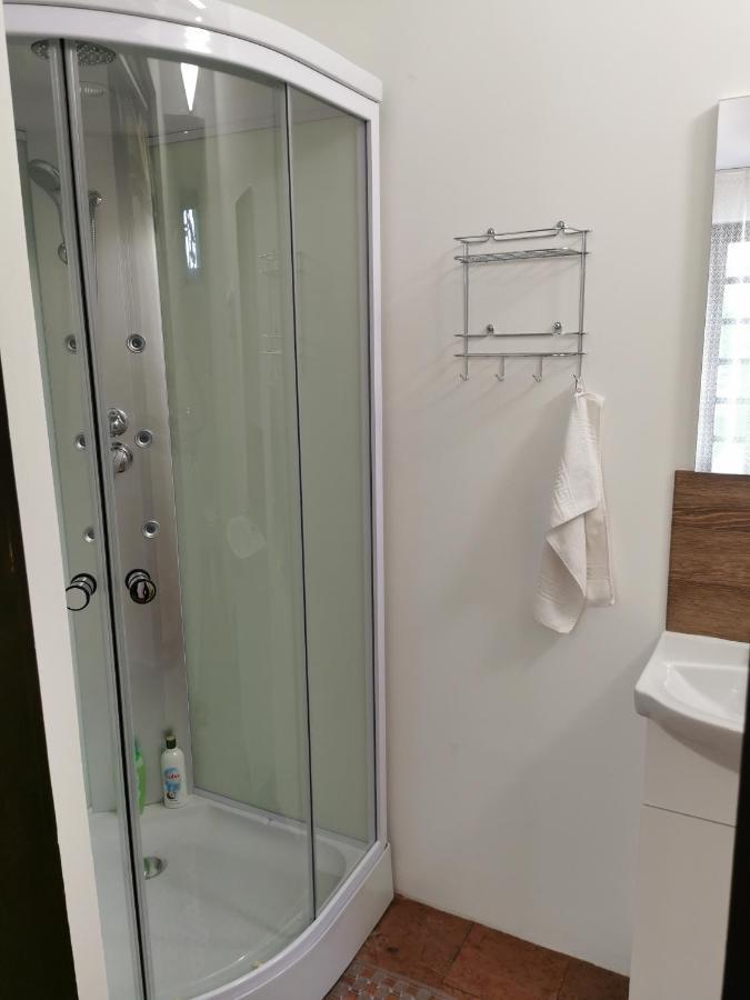 Ambient Deluxe Apartman Gyula Εξωτερικό φωτογραφία